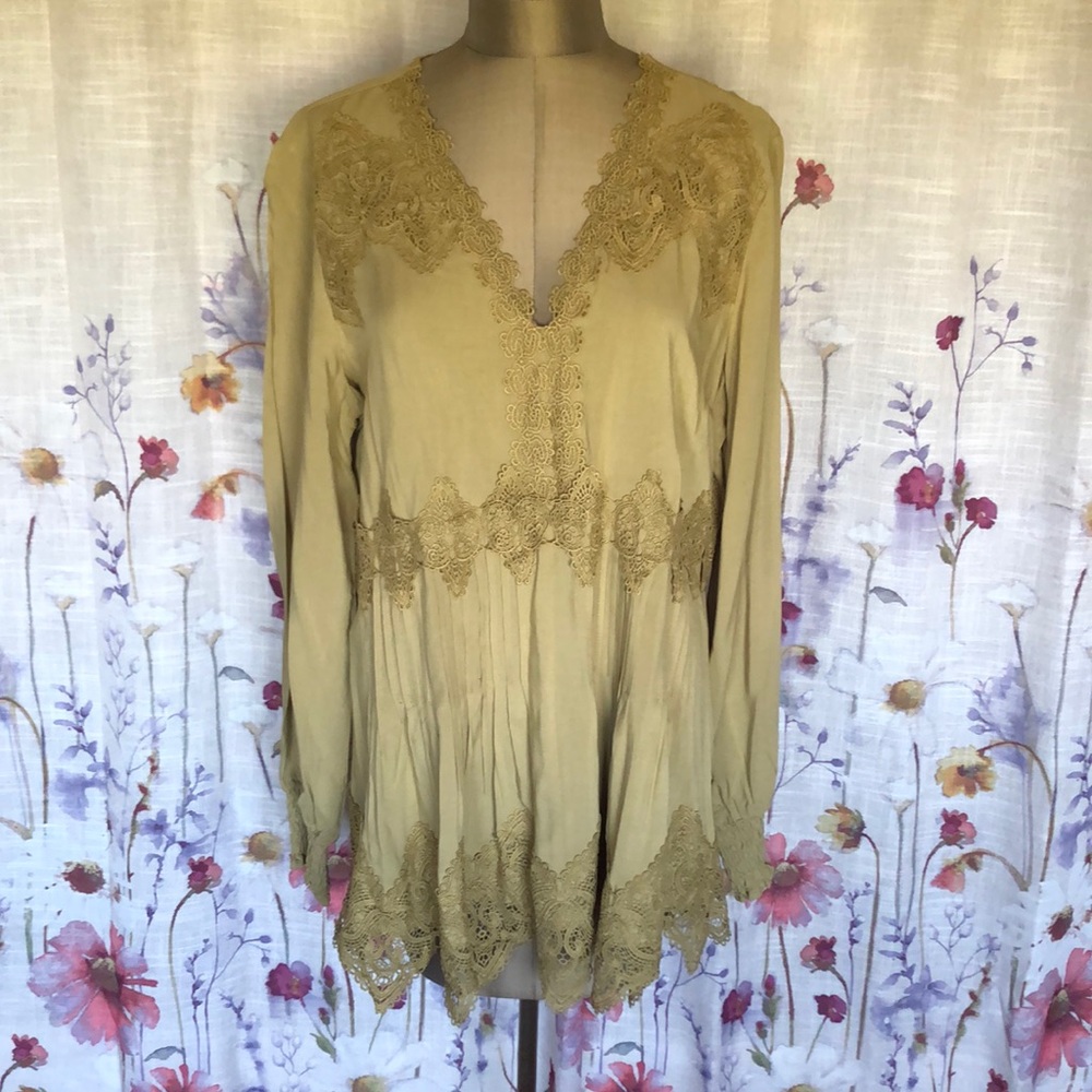 Indigo Thread Co. Long Sleeve Blouse